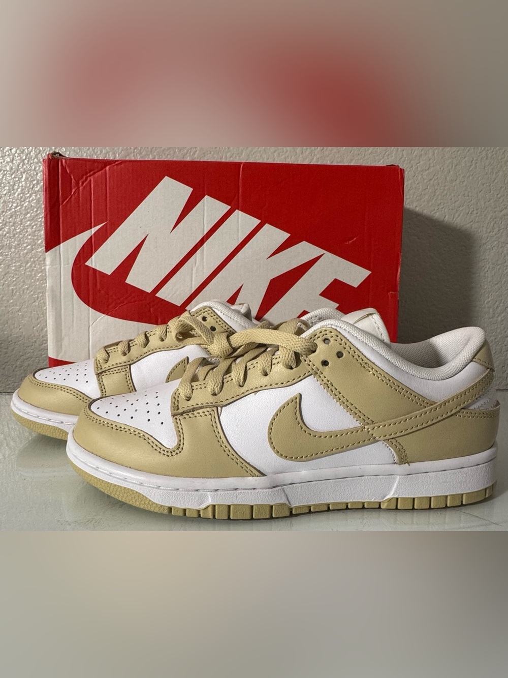 Women’s Nike Dunk in White / Team Gold Size 8